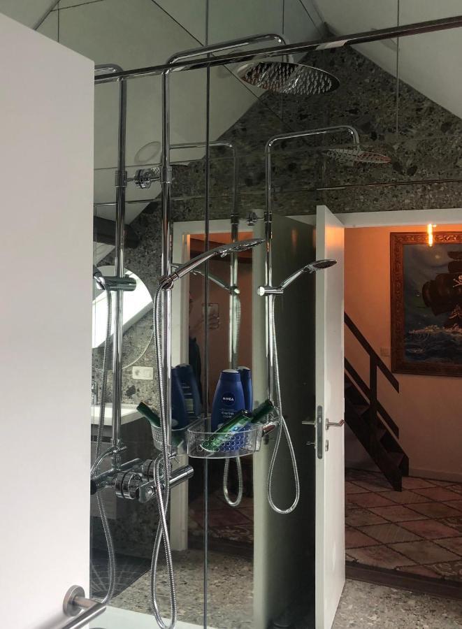 Duplex Apartment Antwerpen Bagian luar foto